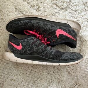 Nike Free Runs